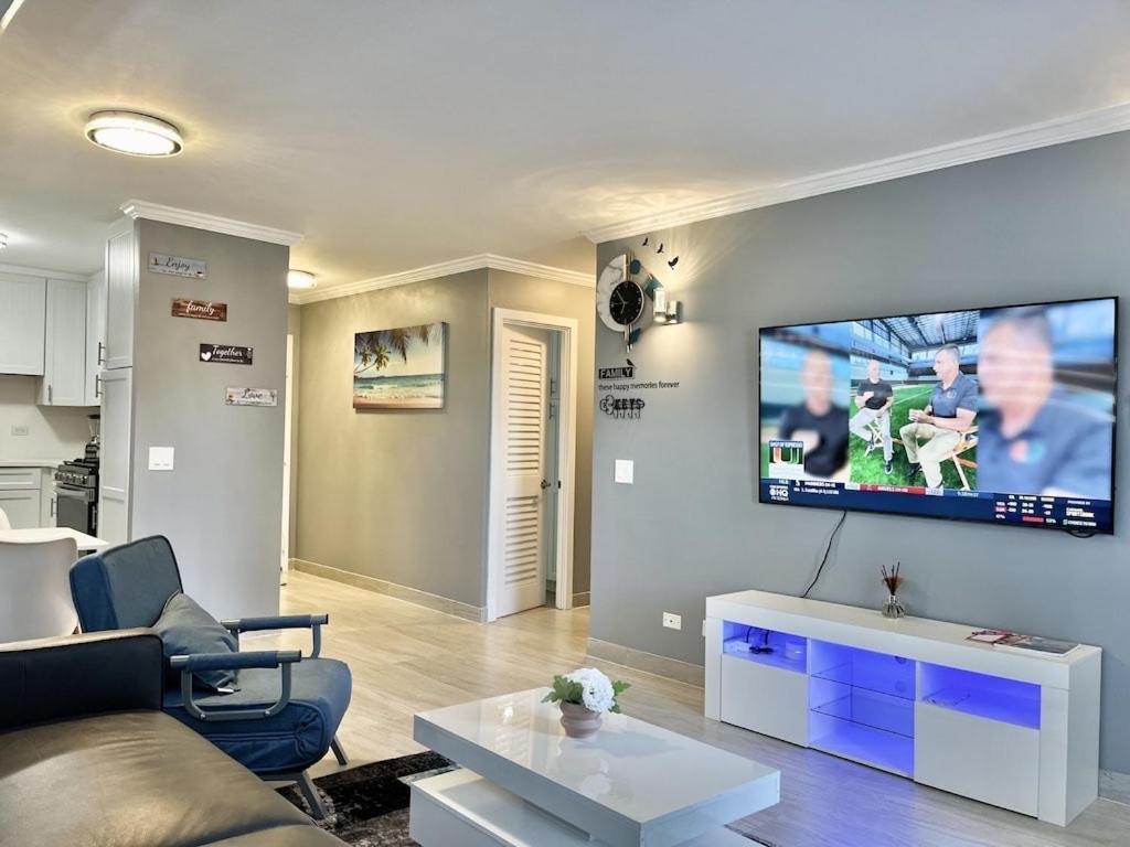 Waikiki Condo 2 Bedrooms 2 Bathrooms With 1 Free Parking Space Honolulu Luaran gambar